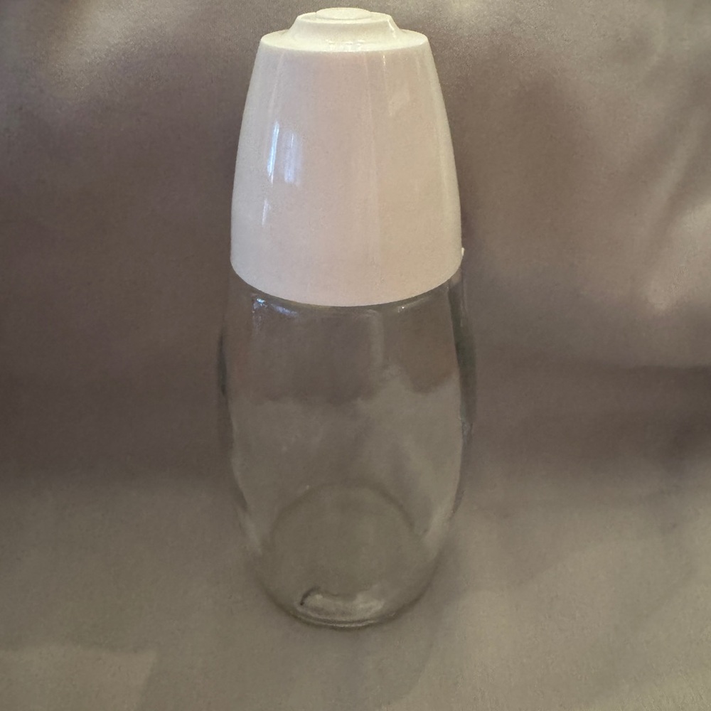 Vintage Westinghouse sugar shaker